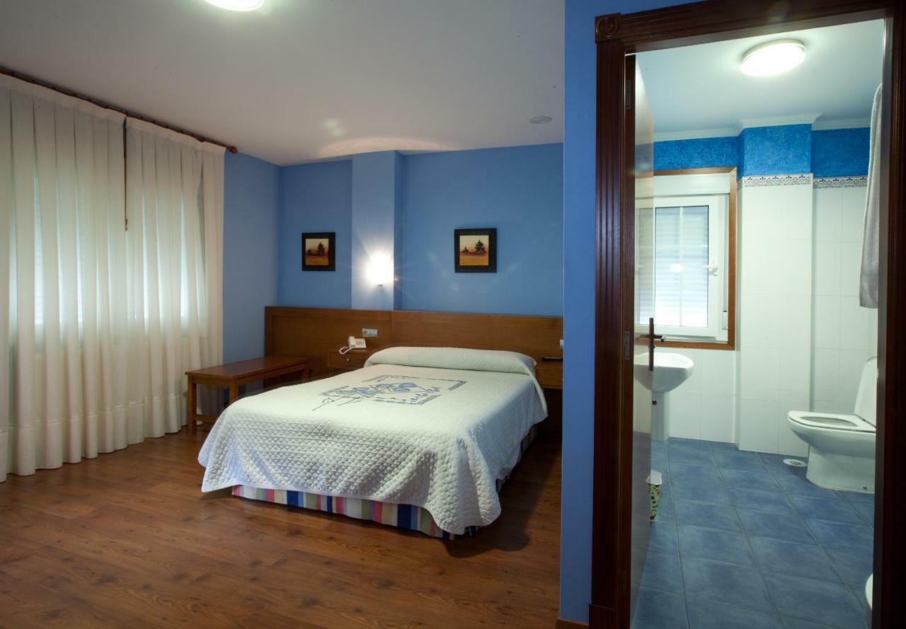 Hotel Terranova Oza de los Ríos Buitenkant foto